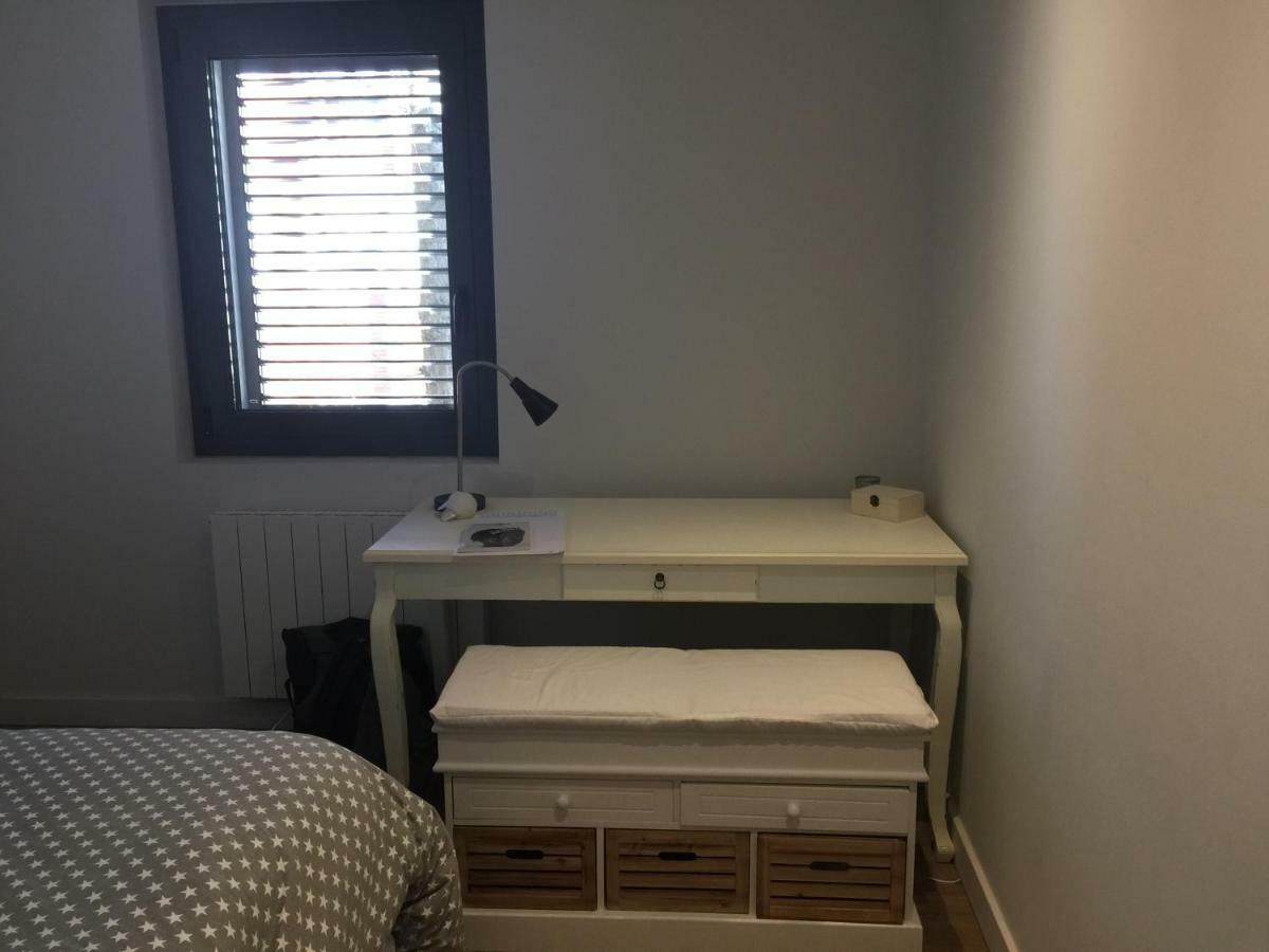 Apartamento Centrico En Olot Bagian luar foto