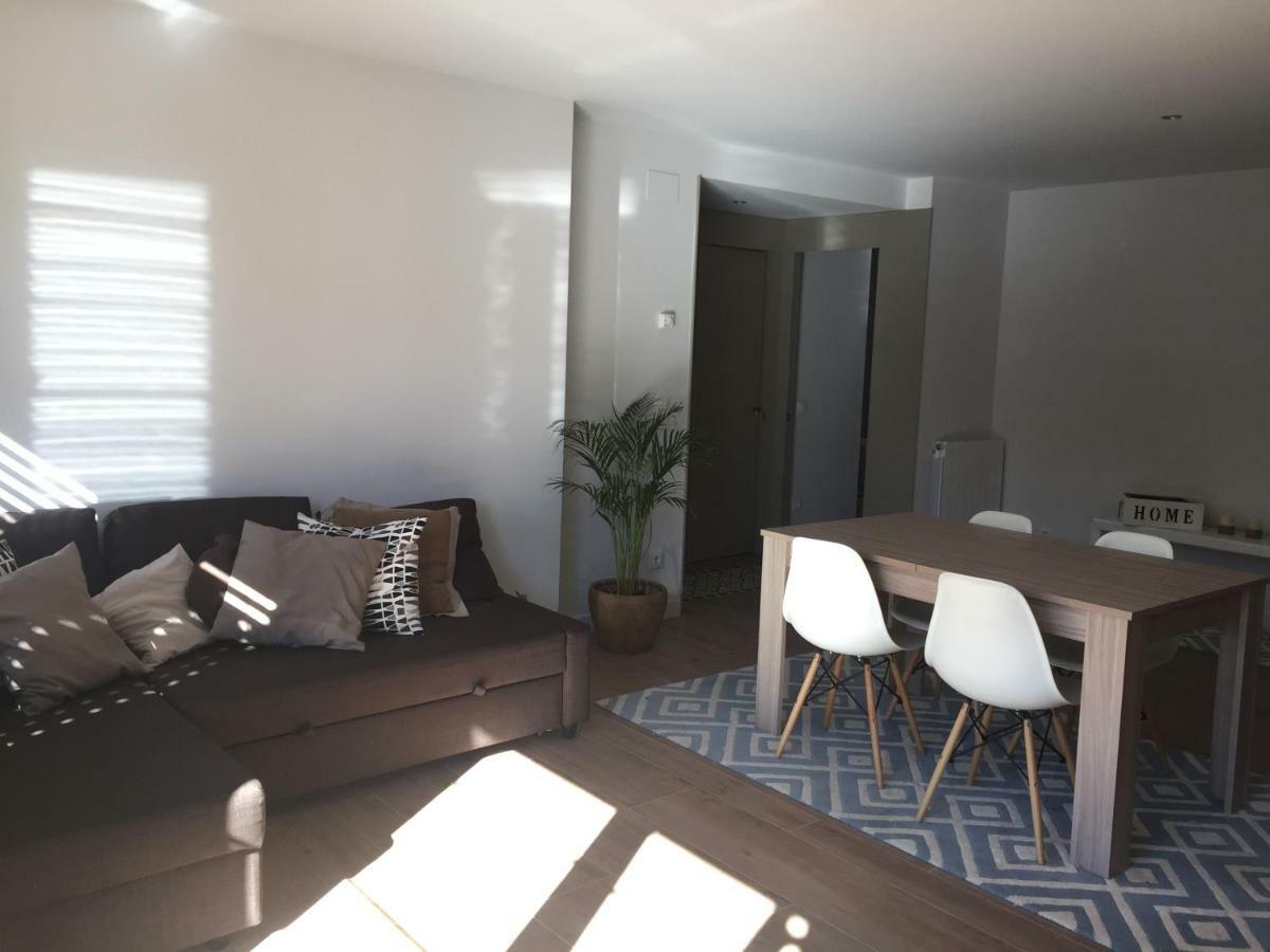Apartamento Centrico En Olot Bagian luar foto